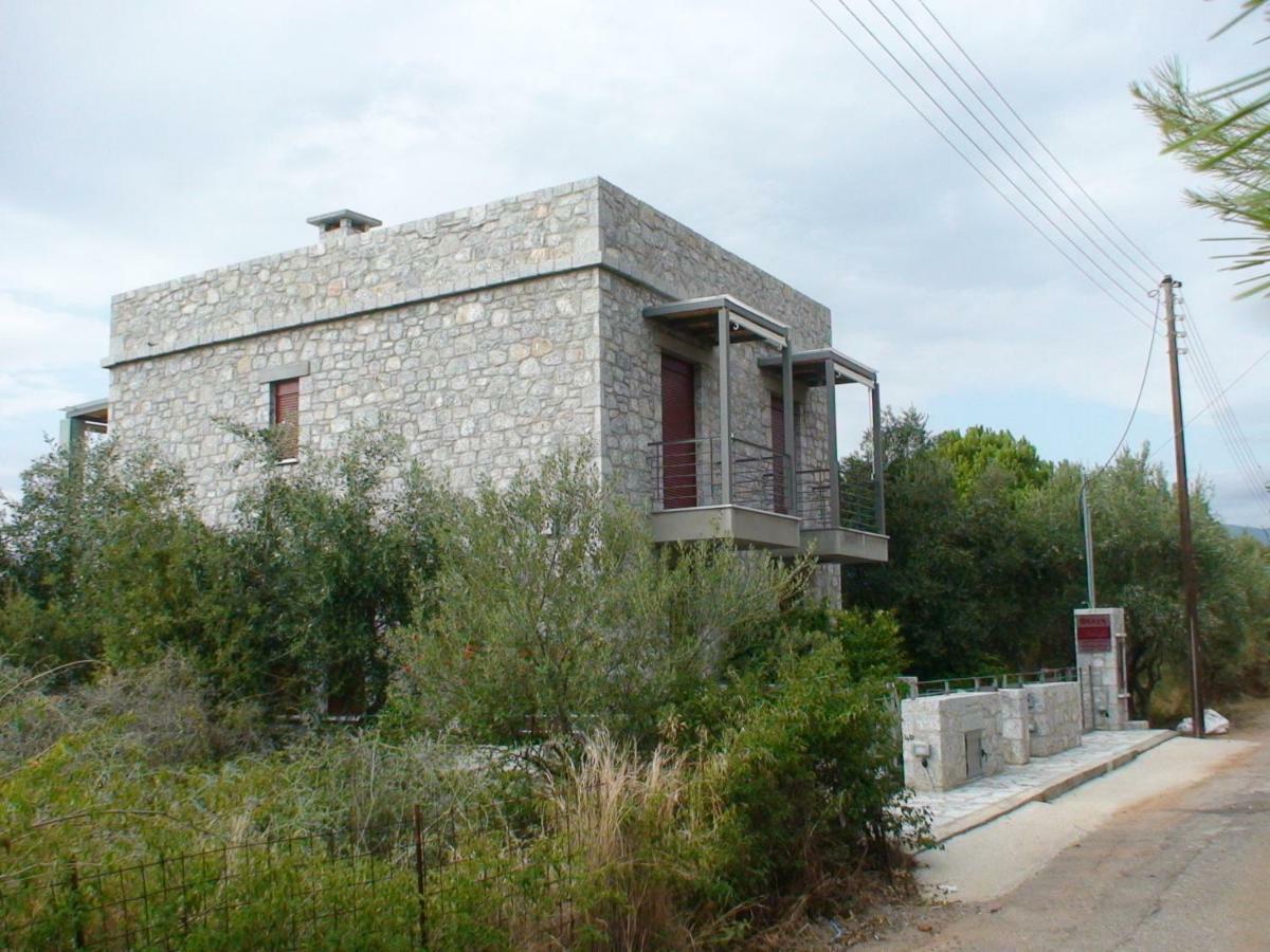 Thelgi Villa Kalamata Exterior photo