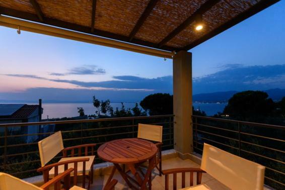Thelgi Villa Kalamata Exterior photo
